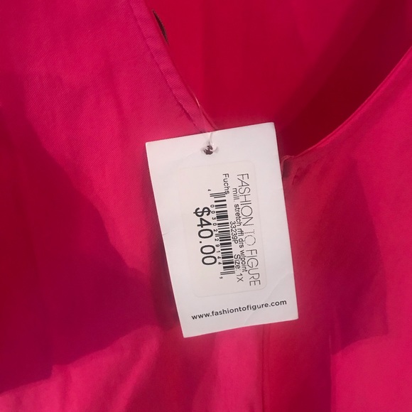 Dress - Picture 3 of 3